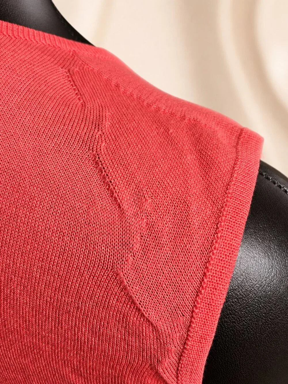 CHANEL Coral Orange Sleeveless Knit Logo Tank Top Size 42 Made in Italy